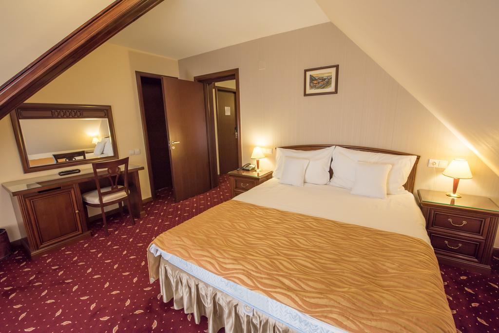 Edelweiss Poiana Hotels بويانا براسوف الغرفة الصورة